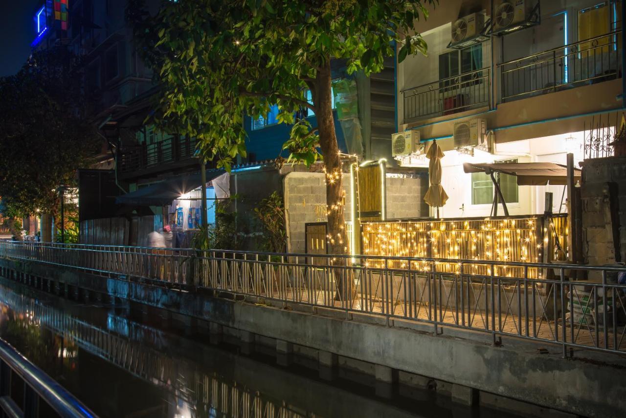 Canal View Lo-Ha Guest House, Contactless Check-In Bangkok Dış mekan fotoğraf